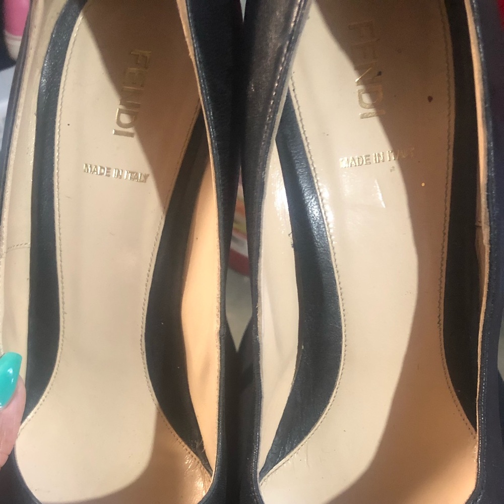 Black Pump - image 3